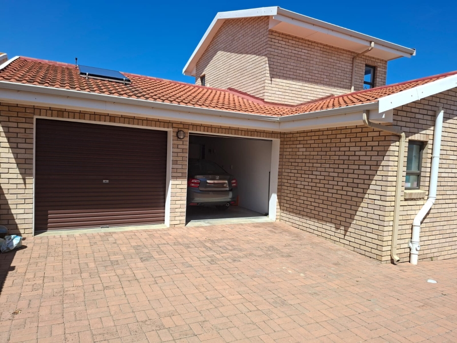 2 Bedroom Property for Sale in Tergniet Western Cape